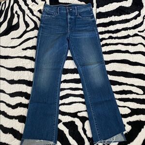 😍MOTHER THE INSIDER CROP STEP FRAY JEANS 👖 SIZE 26
